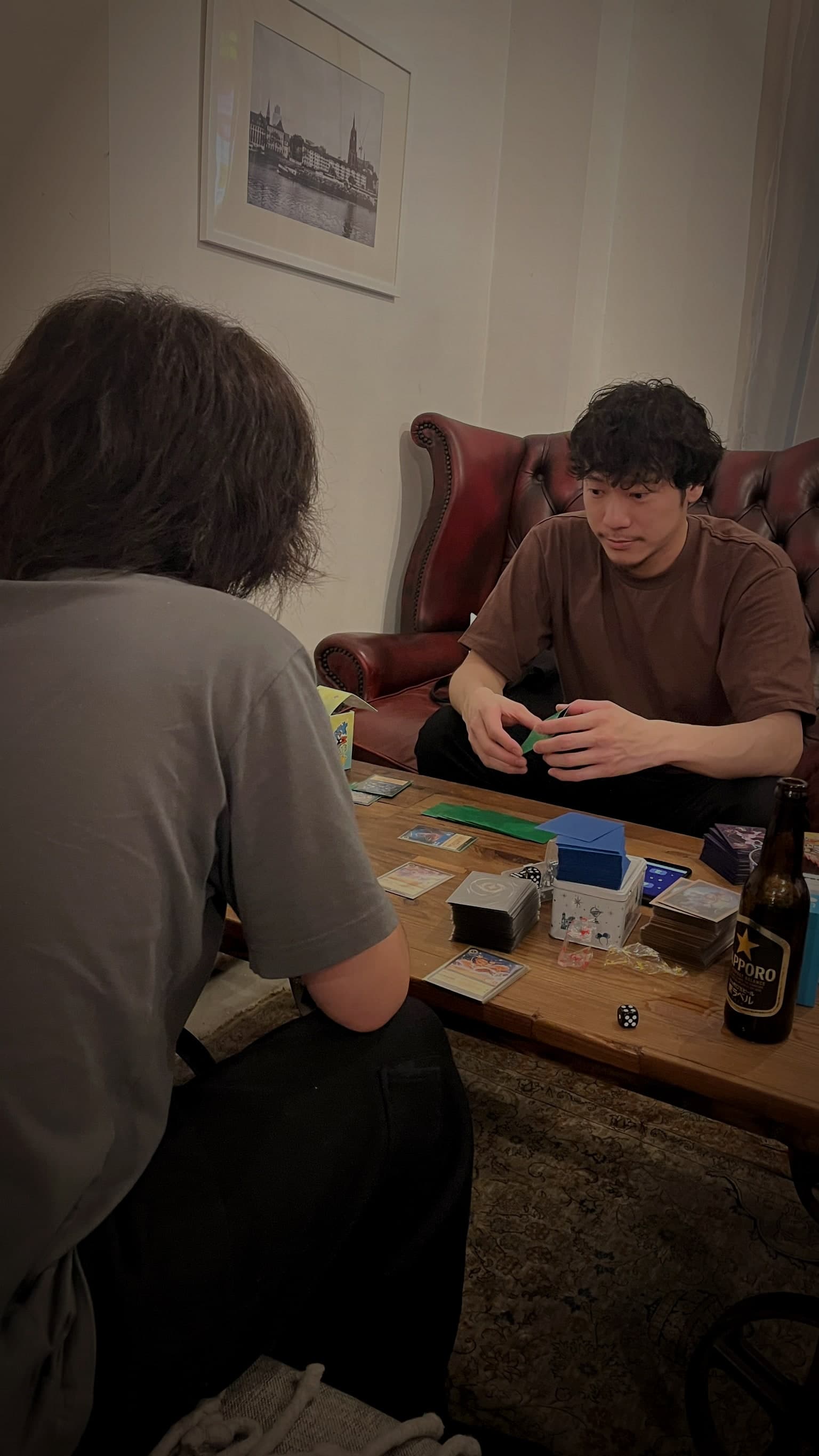 MUSH ONLINE BAR GOTANDAでロルカナをプレイする様子